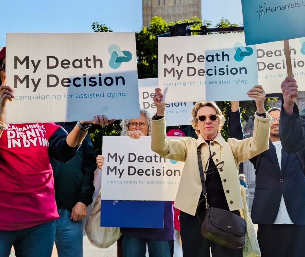 My Death, My Decision has launched a new Crowdfunder to help keep up the fight for choice, dignity and compassion at the end of life. The campaign aims to raise £10,000 by 5th June.